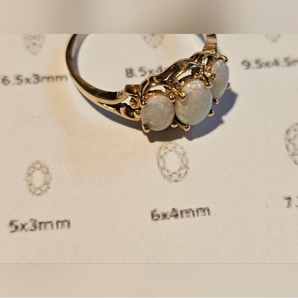 Elegant 14K Yellow Gold Triple Opal Ring - Picture 14 of 16